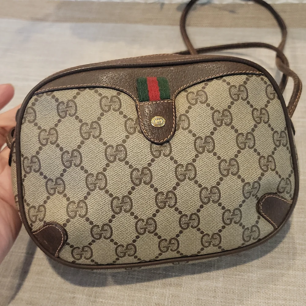 Authentic Gucci vintage sling bag - Picture 5 of 11